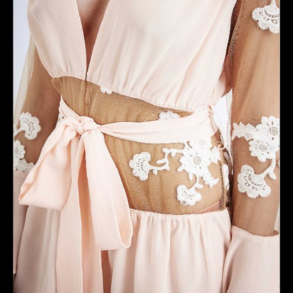 Darla Robe in Blush Pink - Picture 4 of 4